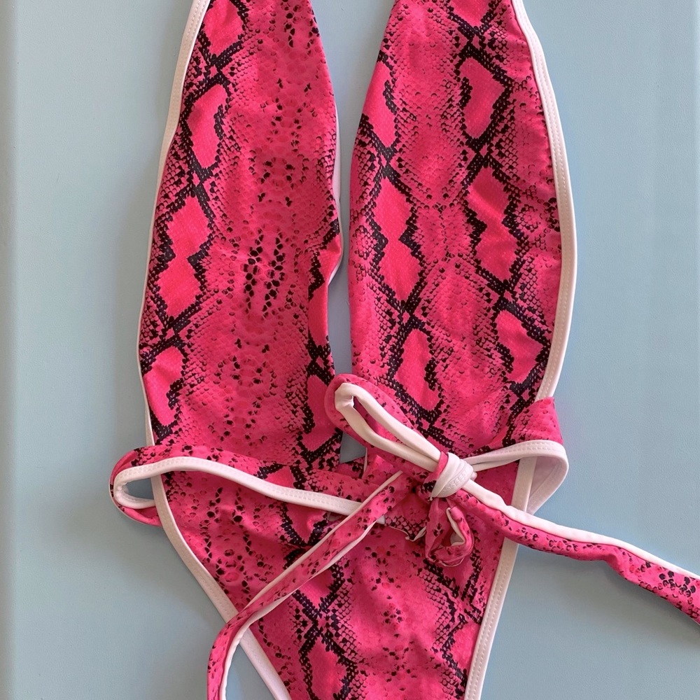 One-piece bathingsuit